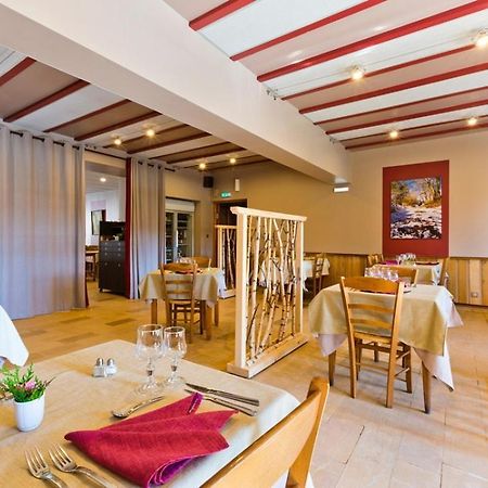 Hotel La Clairiere Chambon-sur-Dolore Екстер'єр фото